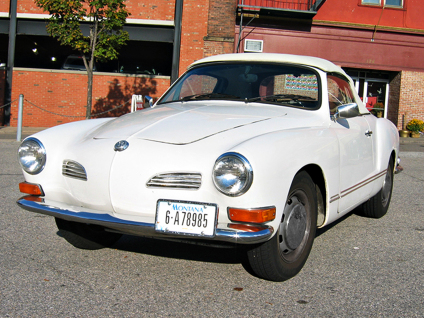 273228.1970.Volkswagen.Karman.Ghia.jpg