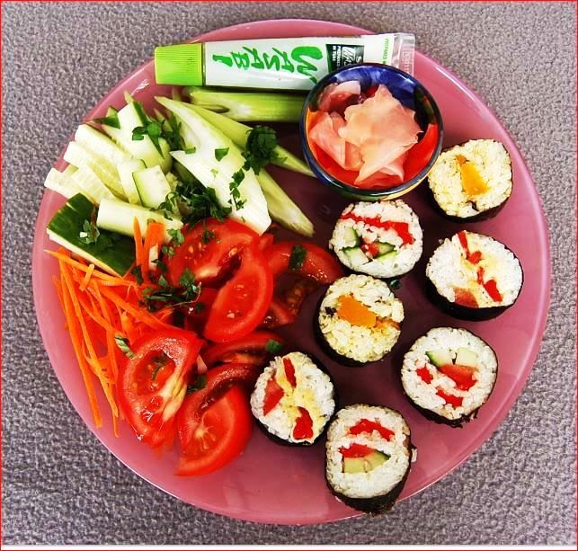 SUSHIANDSALAD2.jpg