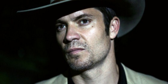 Timothy_Olyphant_wide-560x280.jpg