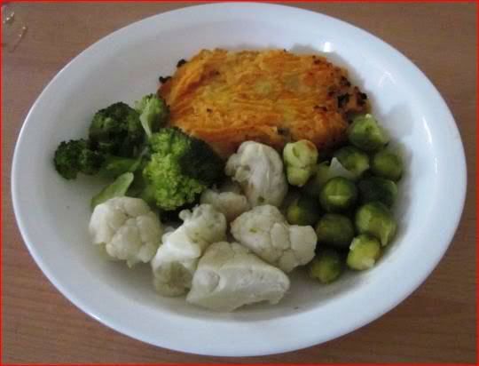 LENTILCOTTAGEPIEANDVEG2.jpg