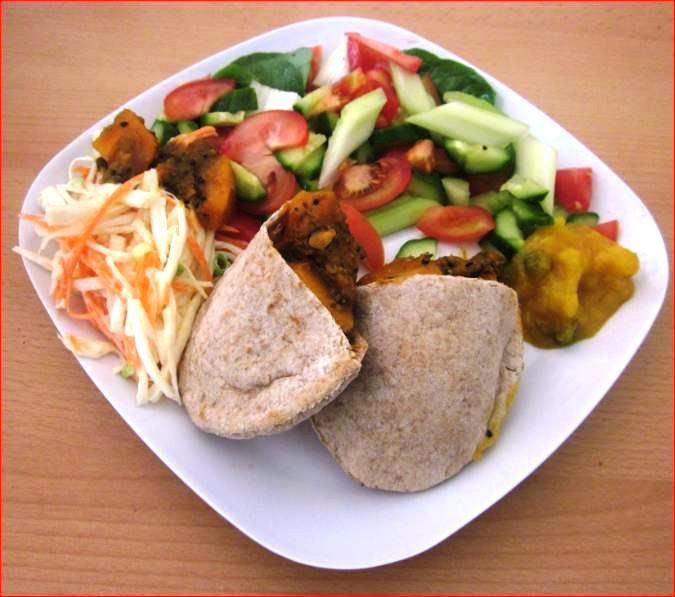 BUTTERNUTSQUASHCURRYPITTAWITHSALAD.jpg