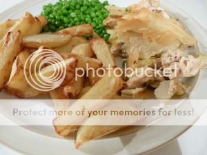 chickenandleekpie010.jpg