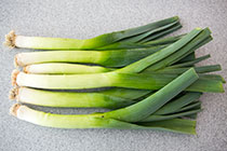 six-leeks-ready-to-clean.jpg