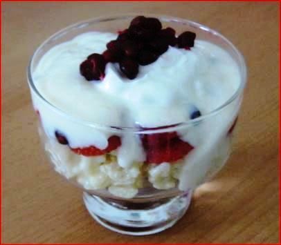 RICEPUDWITHSTRAWBERRIESANDPOMEGRANITE.jpg