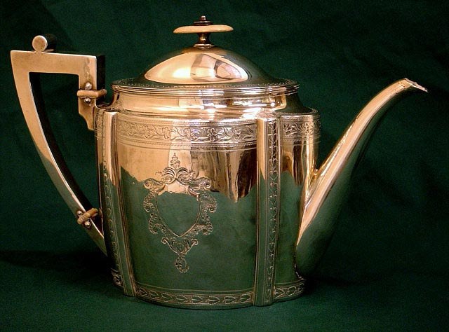 Georgian-antique-silver-teapot.jpg