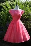 pink-vintage-dress-500x750.jpg