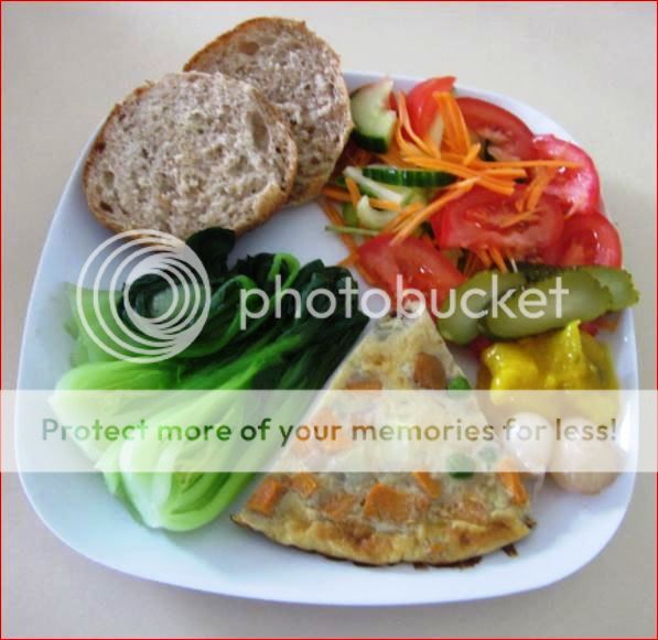 SWEETPOTATOTORTILLAWITHHOMEMADEBREADANDSALAD.jpg