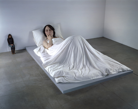 ron-mueck-in-bed.jpg