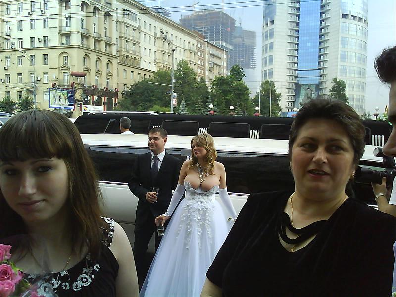 27179d1218571417t-classy-russian-wedding-dress-dsc00451.jpg